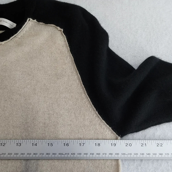 Raquel Allegra Relaxed Ombre Cashmere Crew Sweater - Picture 7 of 10